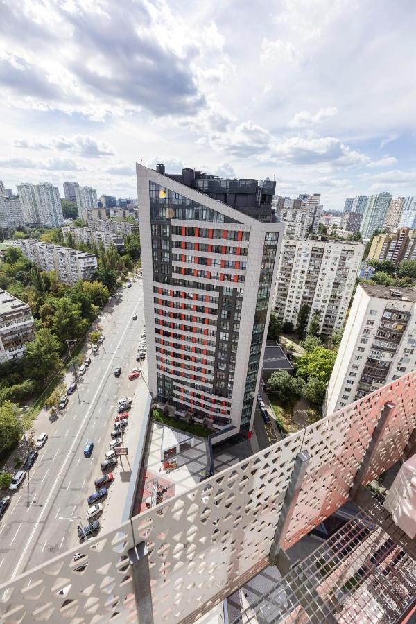 Квартира У Будинку З Власним Бомбосховищем Біля Жд Вокзалу 50 М2 Kyiv Exterior foto
