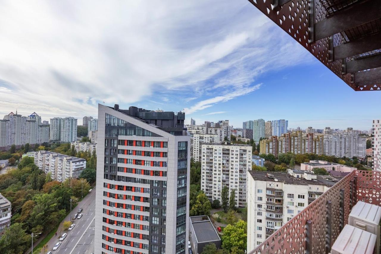 Квартира У Будинку З Власним Бомбосховищем Біля Жд Вокзалу 50 М2 Kyiv Exterior foto